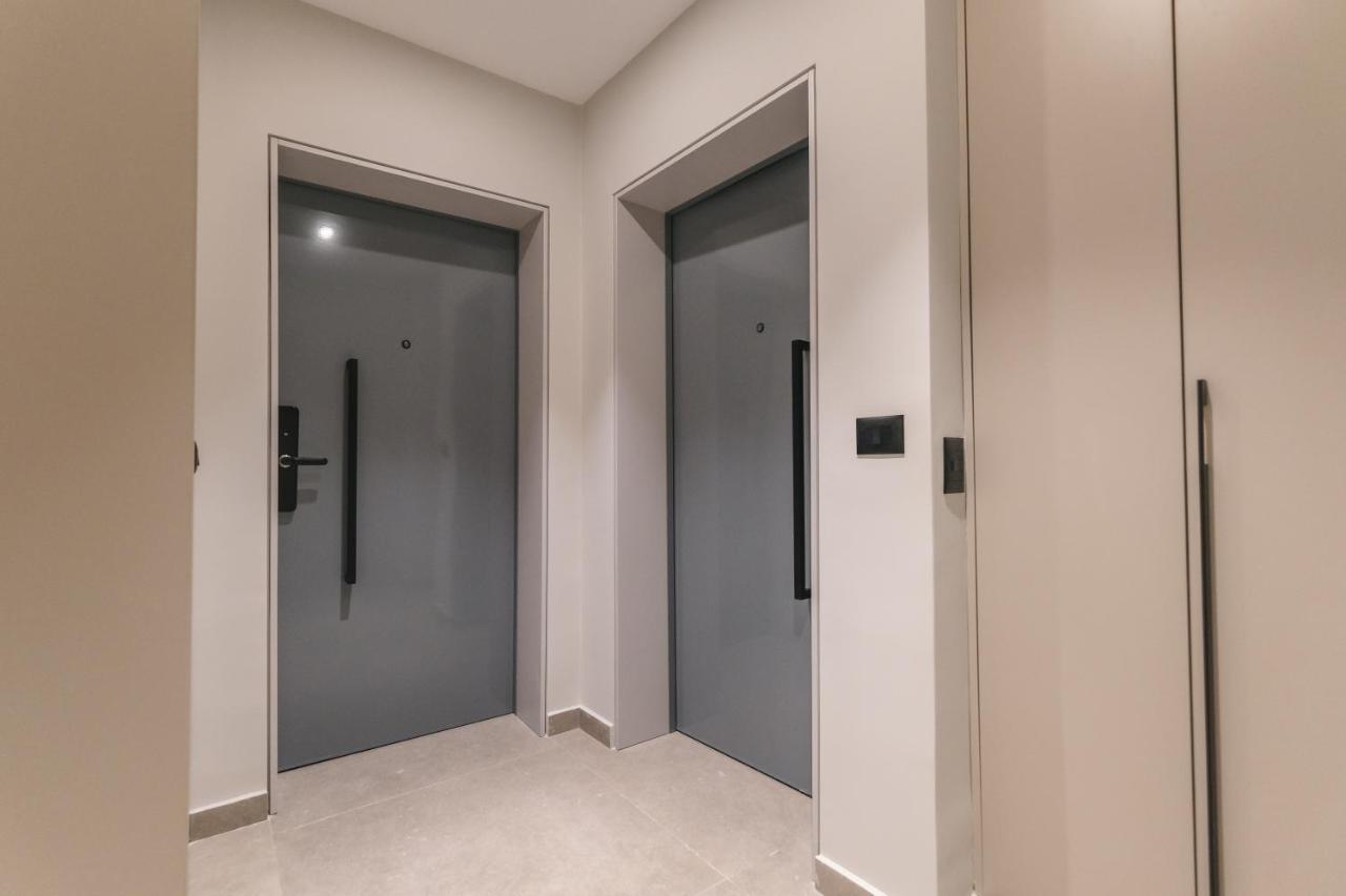 Two Steps Apartments 2 Tirana Exterior foto